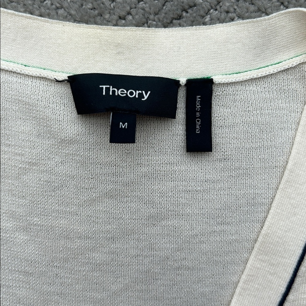 Theory Merino Wool Cardigan Gathered Sleeve Detail Size Medium - Picture 2 of 15